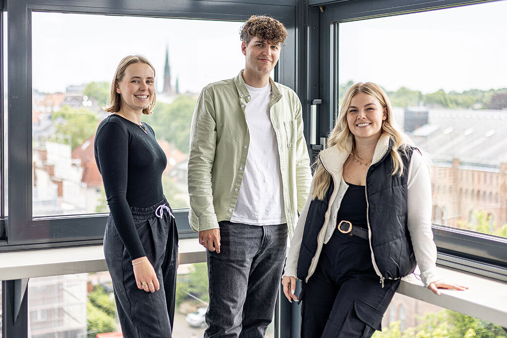 Studierende auf dem Messturm der Jade Hochschule in Oldenburg