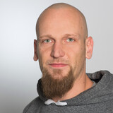 Portraitfoto Tobias Neiß-Theuerkauff