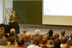 Vortragender beim Geodätischen Kolloquium Vortragender beim Geodätischen Kolloquium